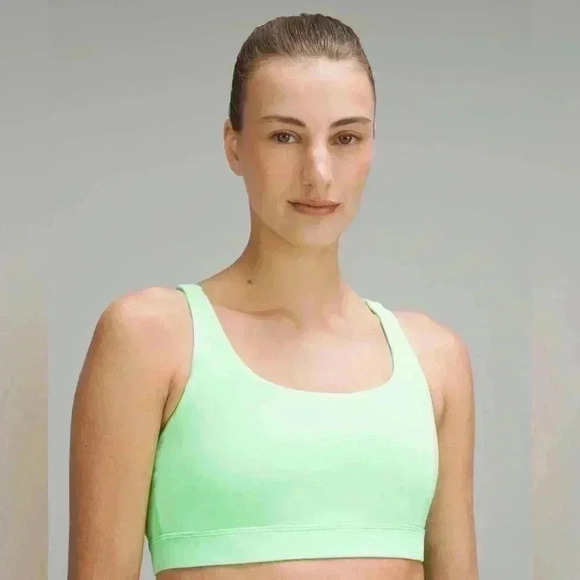 Lululemon 🍋 Energy Bra *Medium  Support, B–D Cups - Picture 3 of 4